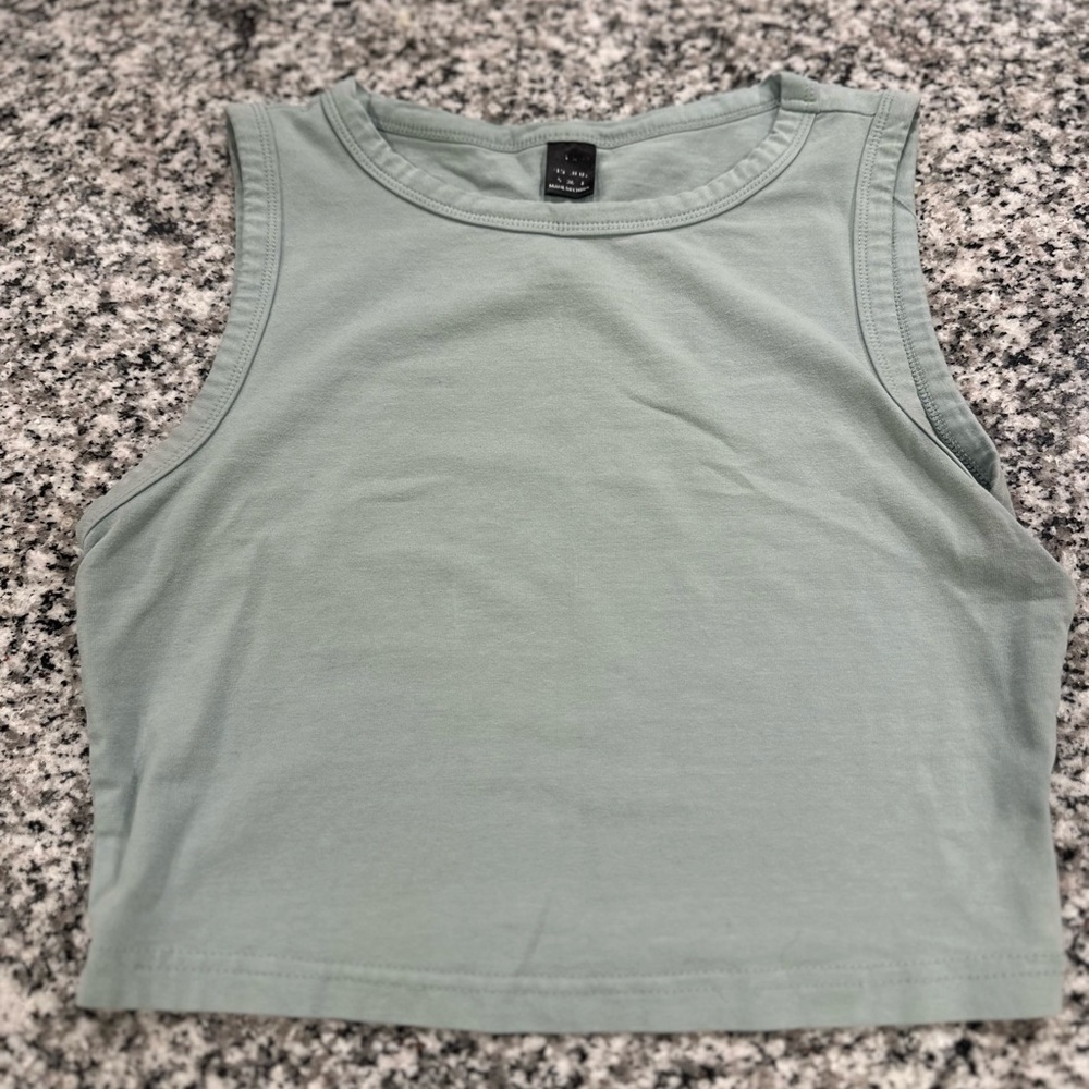 SHEIN Green Sleeveless Crop Tank Top